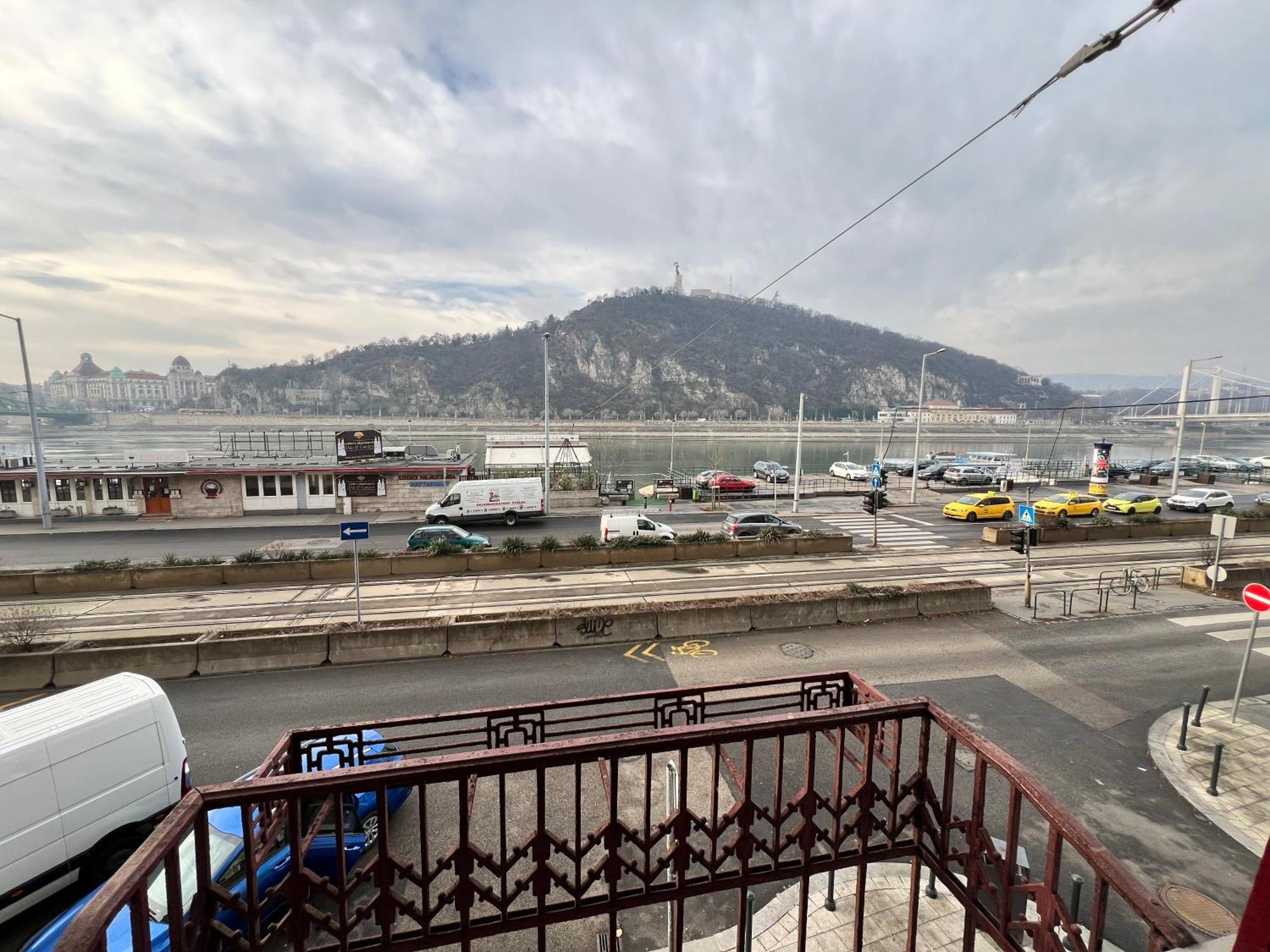 Danube View Apartment Budapest Esterno foto